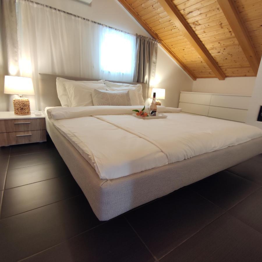 Apartments Obala マリンスカ エクステリア 写真